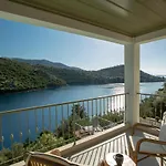 Anthelia-idyllic View And Private Access To The Sea Villa *