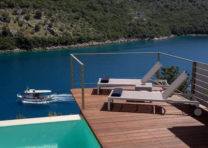 Anthelia-idyllic View And Private Access To The Sea 시보타